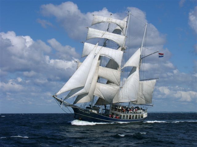 Tall-Ship-Thalassa.jpg