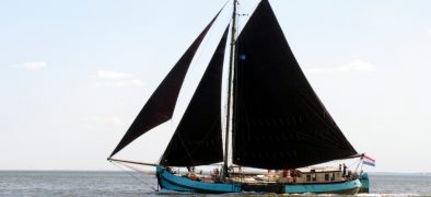 Confiance sailing ship Windseeker
